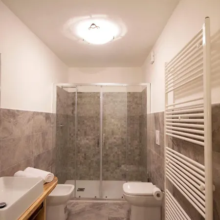 Bed & Breakfast Poggiobonizio 3*